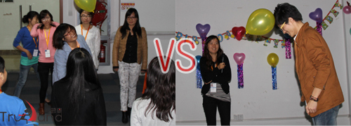 “頂氣球”比賽里，精靈小美女PK帥氣小伙