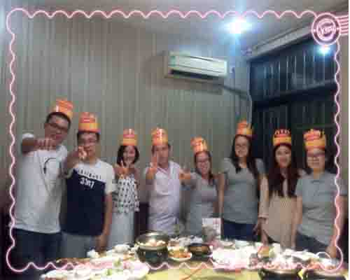 無(wú)錫珍島6月壽星合影