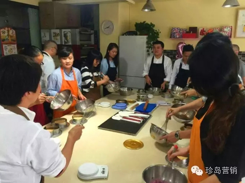 小伙伴們可以親自動手DIY蛋糕